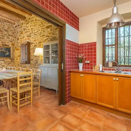 Masia Con Piscina En Costa Brava * Verges