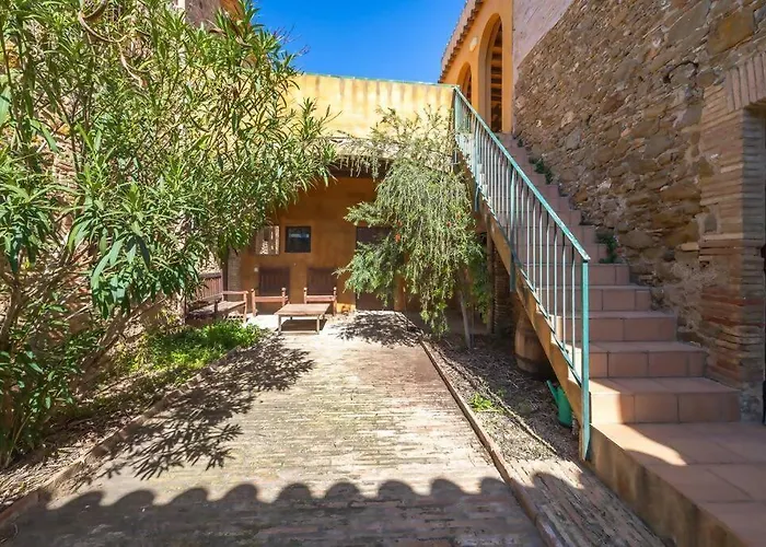 Masia Con Piscina En Costa Brava